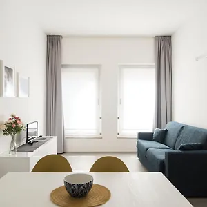 Youhosty - Meravigli R2 Big 16 Apartment